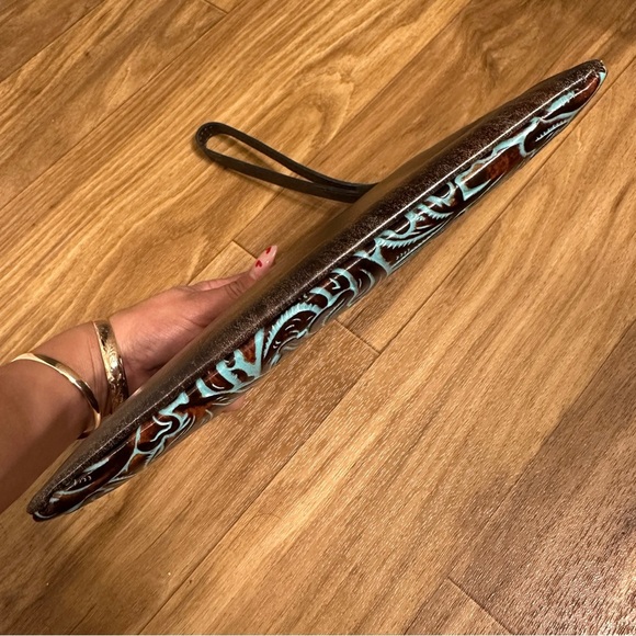 PATRICIA NASH Cassini 100% LEATHER Wristlet in Tooled Turquoise / Brown P349133 - Picture 5 of 8